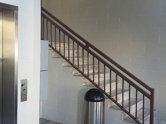 3rd image of 1200 S Shenandoah St APT 103