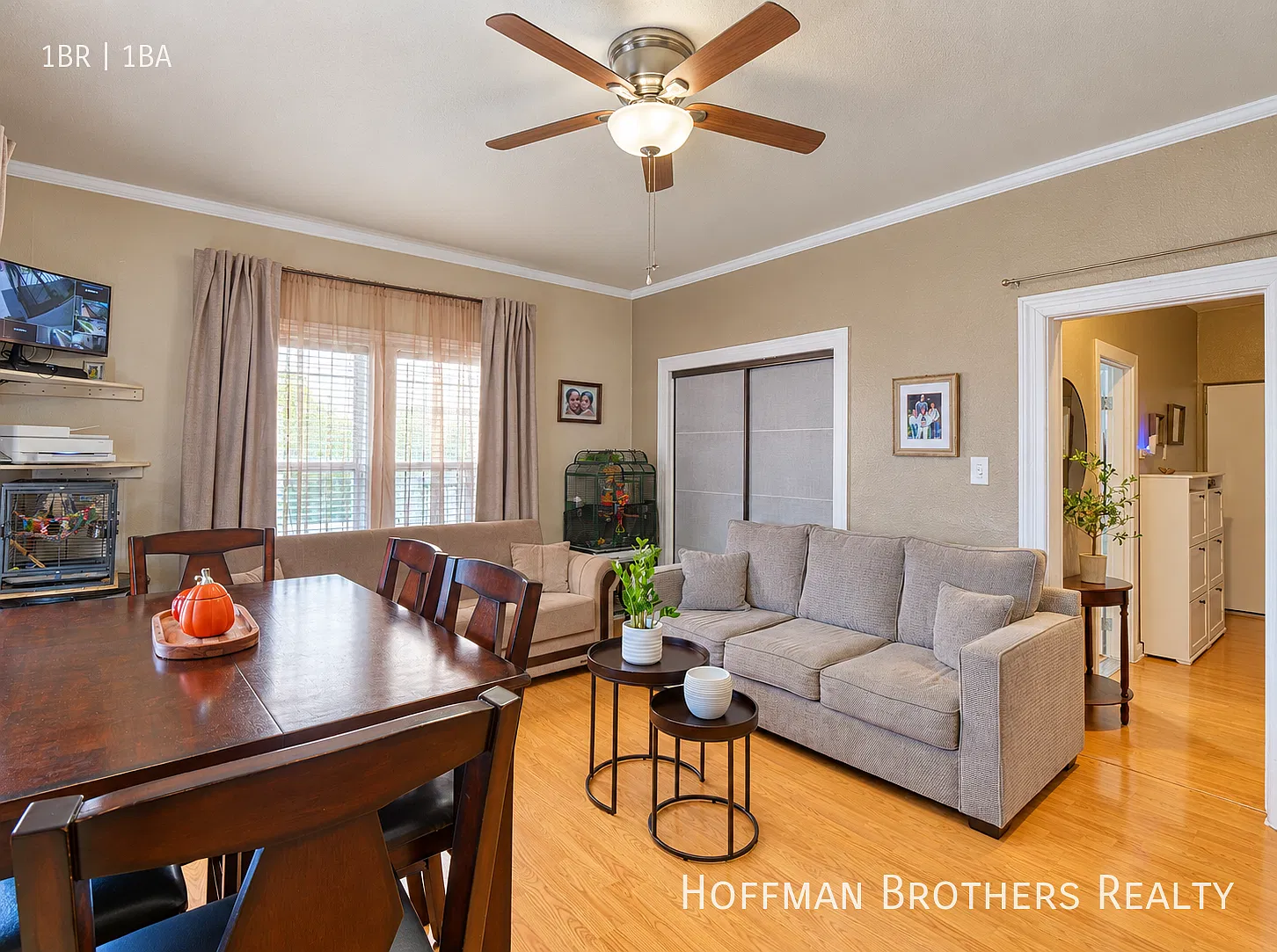 Renovated East Hollywood 1BR with Appliances, On-Site Laundry & Easy Metro Access! — Photo 4