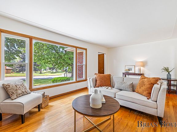 3rd image of 1665 7th St NW