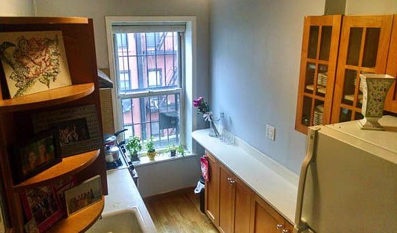 4th image of 24 Eldridge St APT 8