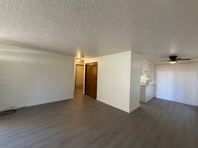 2 bed, $1,950 — Photo 4