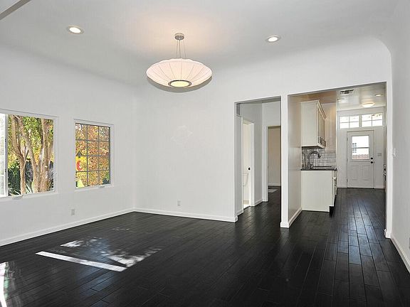 5th image of 801 N Sierra Bonita Ave