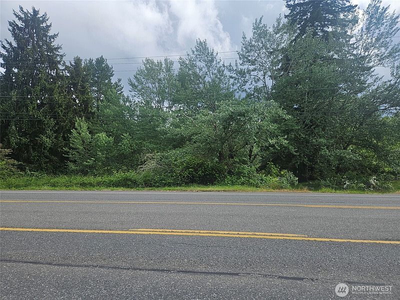 3rd image of 4990 Mile Hill Drive