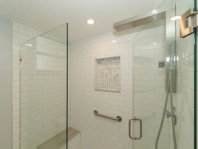 4320 Falmouth Dr #B105 — Photo 86