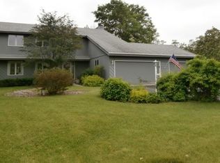 23485 W Eagles Nest Rd, Antioch, IL 60002