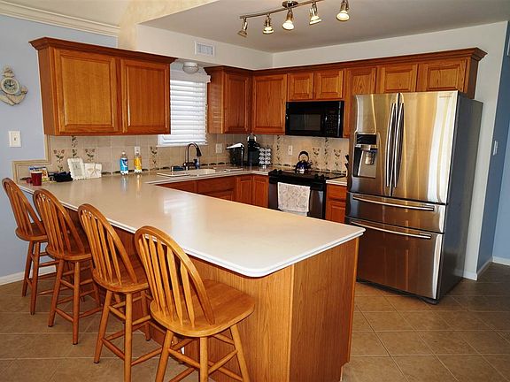 5th image of 33 78th St #W