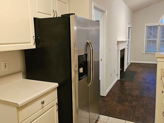 5th image of 510 Spring Heights Ln SE