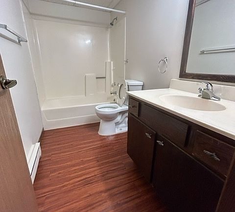 5th image of 847 Driftwood Dr #8