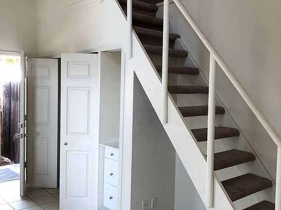 5th image of 2474 New York Dr #3