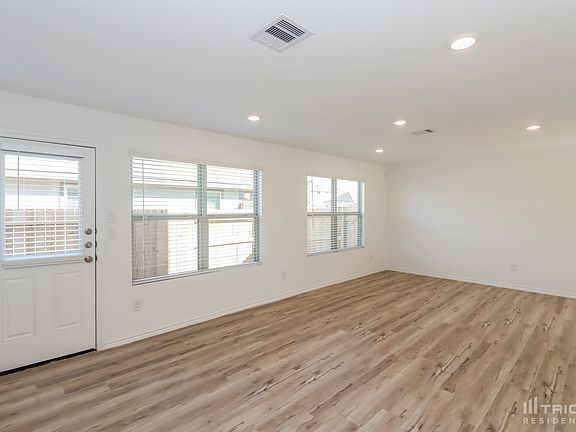3rd image of 11154 N Lake Mist Ln