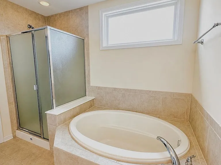 1034 Autumn Crest Ln — Photo 19