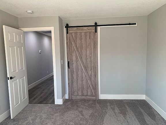 5th image of 572 Grand Ave