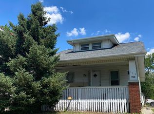 952 E 15th Ave, Columbus, OH 43211