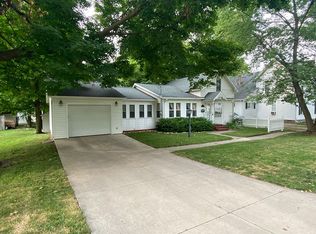 904 Saginaw St, Angola, IN 46703