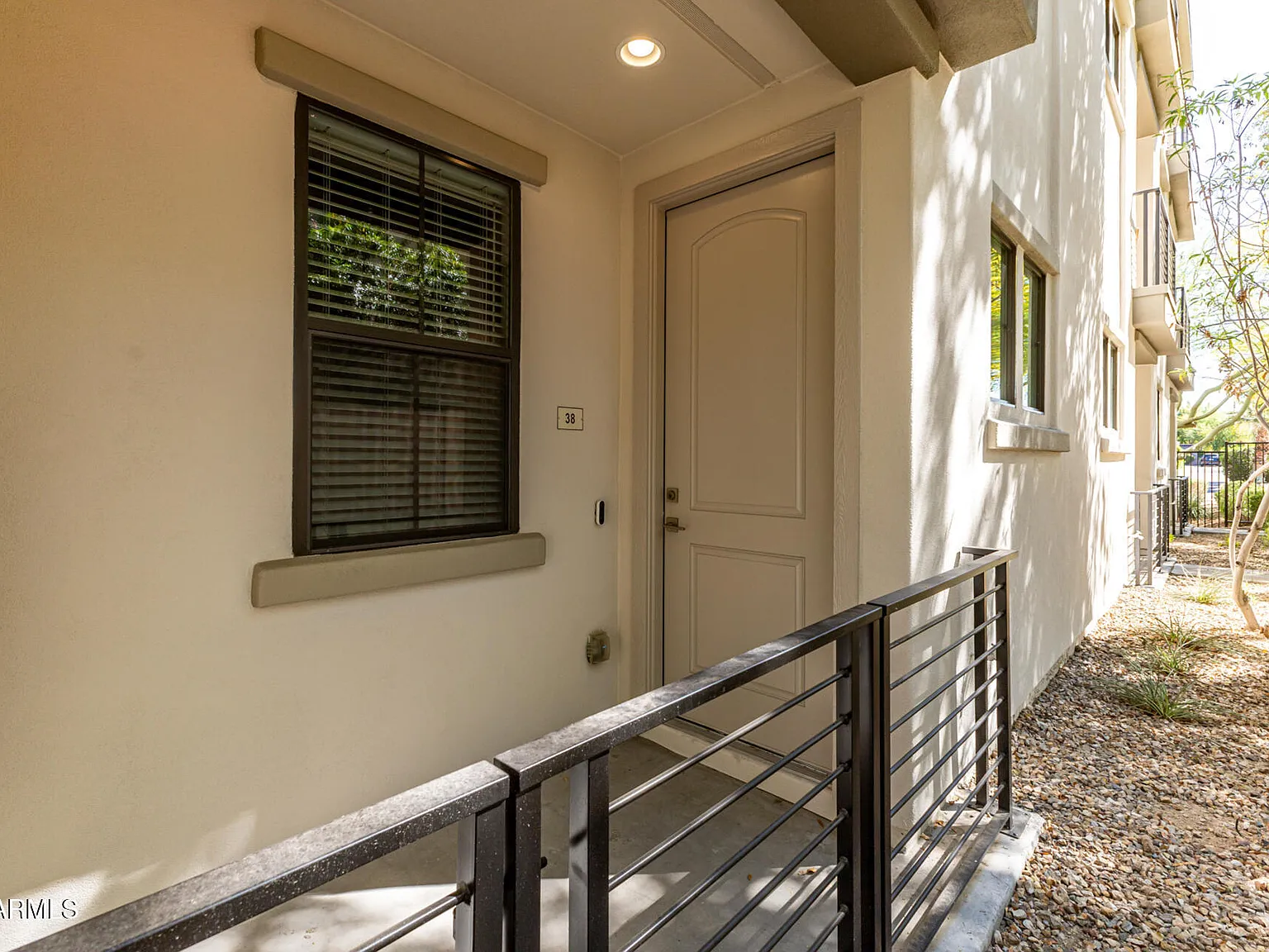 3 bed, 3.5 bath, 1575 sqft, $2,900 — Photo 1