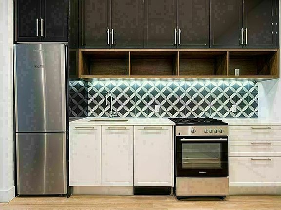 4th image of 41-21 28th St #6B6