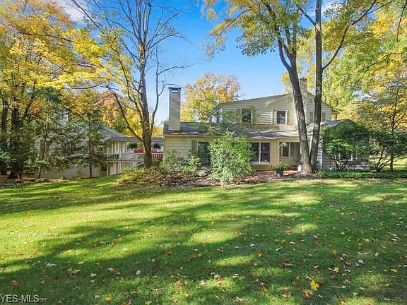 2nd image of 15 Poland Manor Dr