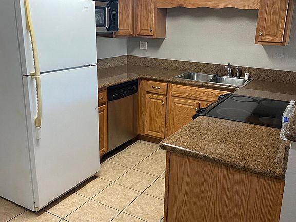 5th image of 1631 Bayview Heights Dr Unit 11