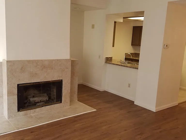 22452 Chaparral Ln — Photo 8