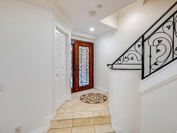 4th image of 345 W Loraine St #5