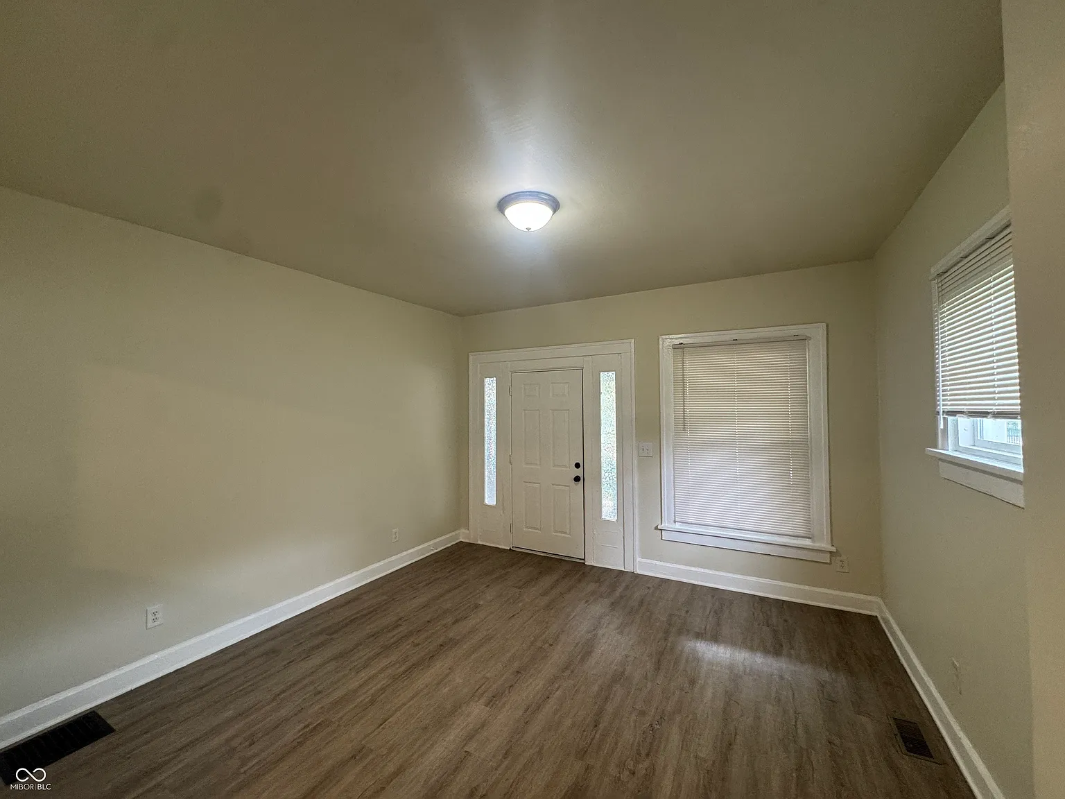 3 bed, 1.5 bath, 1280 sqft, $1,850 — Photo 3
