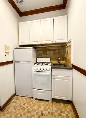 Rented by City Connections Realty | media 26