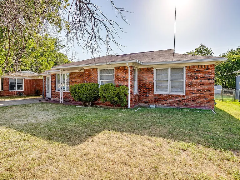 3112 Willow Park St — Photo 3