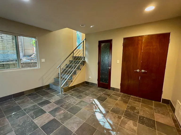 7800 Sierra Dr — Photo 30