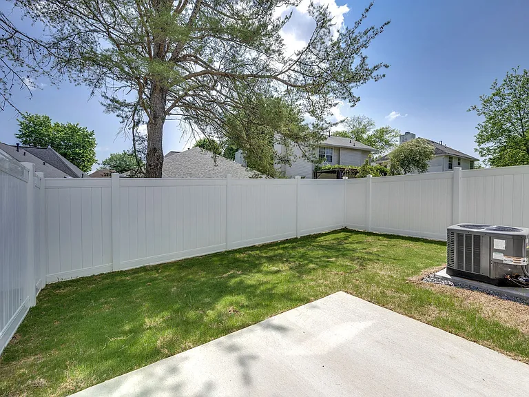 518 Taffy Way — Photo 29