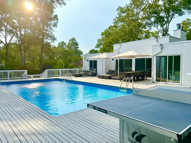 3 Southwood Ln — Photo 18