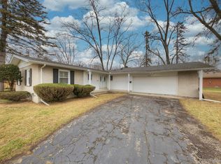 25800 Acacia St, Southfield, MI 48033