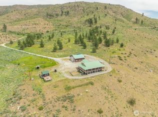 29 Barn Dance Drive, Pateros, WA 98846
