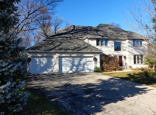 2000 N Frontage Rd, Darien, IL 60561