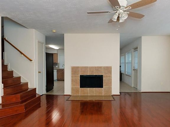 3rd image of 15014 Palace Oaks Ct
