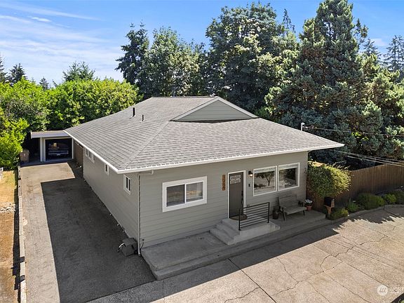 2nd image of 1269 Huson Drive