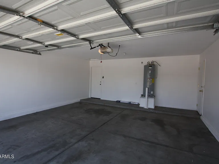 25735 W Elwood St — Photo 30