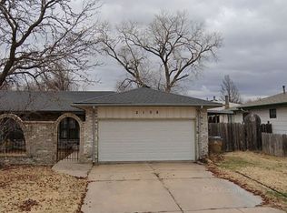 2158 S White Oak Dr, Wichita, KS 67207