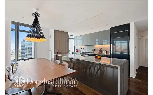 Rented by Douglas Elliman | media 31