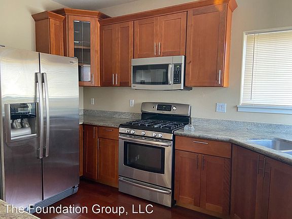 4th image of 150 S 152nd St APT A