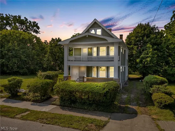 9414 Carton Ave, Cleveland, OH 44104