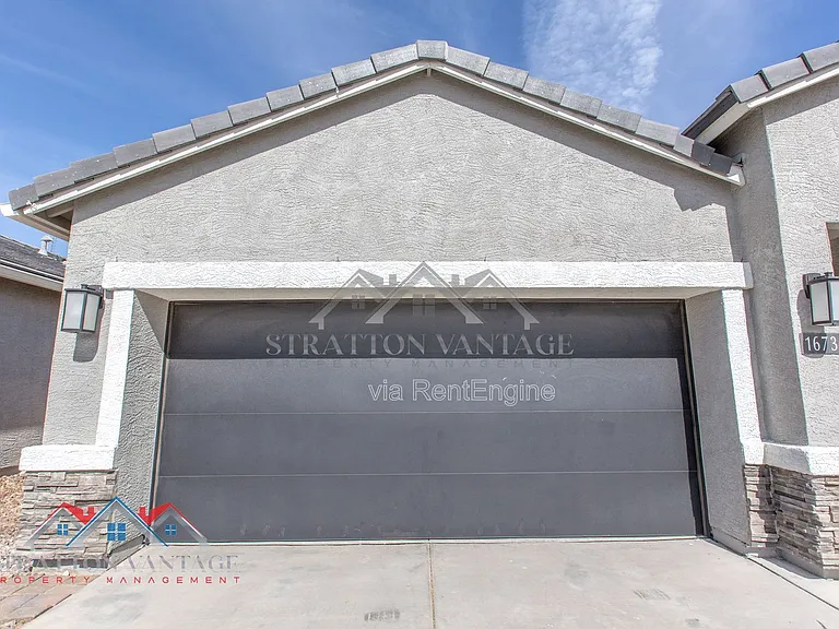 1673 N Wrigley Dr — Photo 4