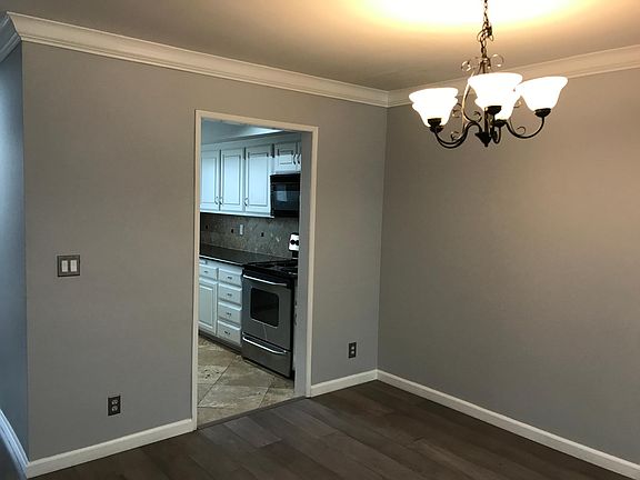 5th image of 6151 Canterbury Dr