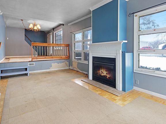 5th image of 2733 Locust St