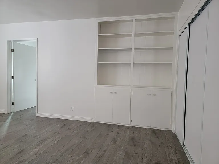 827 S Saint Andrews Pl #11 — Photo 13