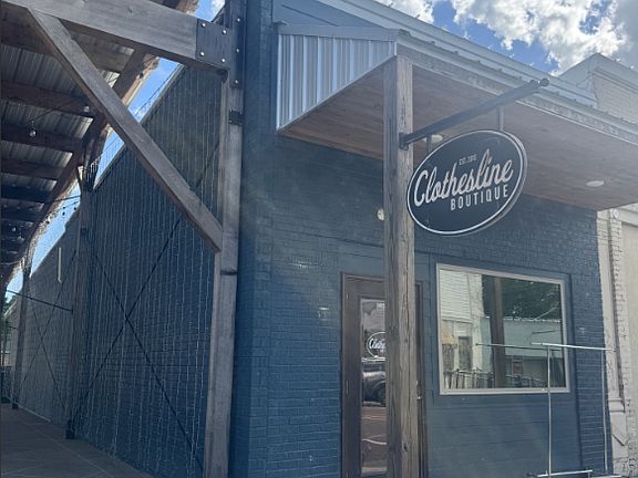 3rd image of 385 Mobile St #1