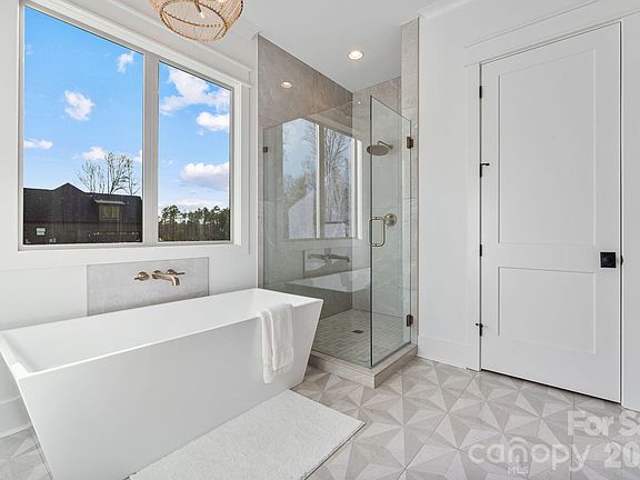 5th image of 636 American Bittern Way