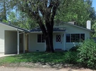 2910 Blue View St, Redding, CA 96002