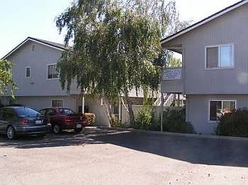 1st image of 410 5th St APT 105