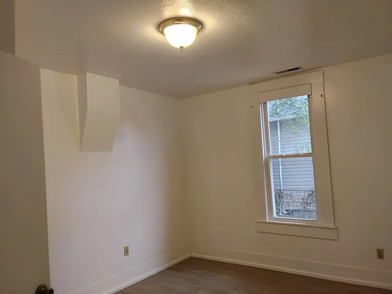 1632 N Irving Ave — Photo 7