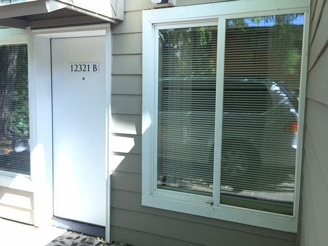 1st image of 12321B 35th Ave NE
